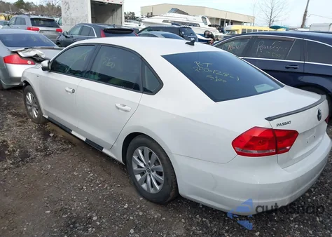 2014 Volkswagen Passat 1.8T Wolfsburg Edition from USA, damaged, VIN 1VWAT7A36EC111023